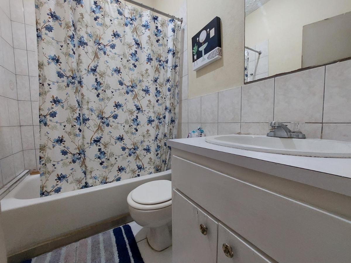 Dancehall Hostel Кінгстон Екстер'єр фото