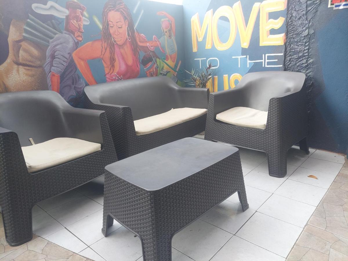 Dancehall Hostel Кінгстон Екстер'єр фото