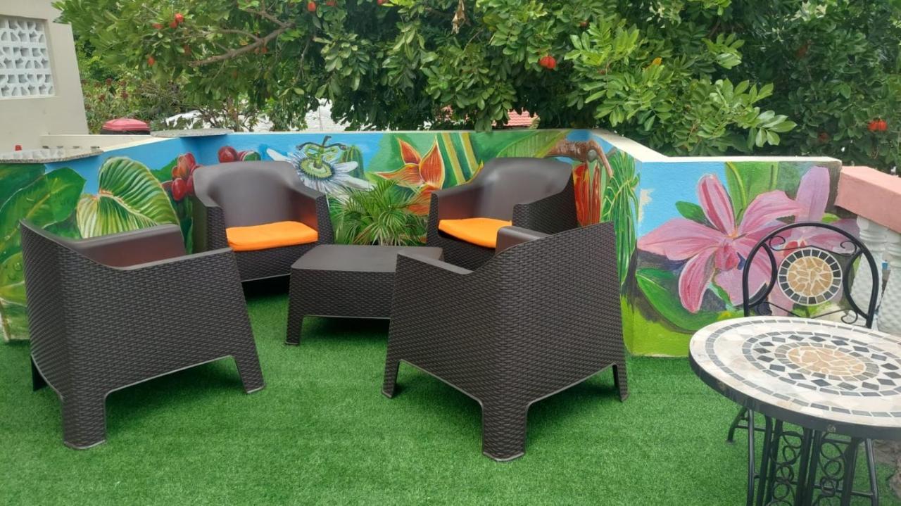 Dancehall Hostel Кінгстон Екстер'єр фото