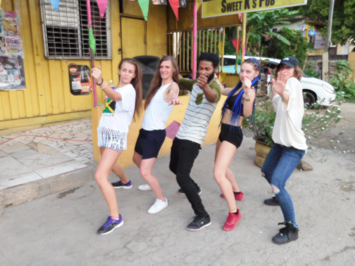 Dancehall Hostel Кінгстон Екстер'єр фото