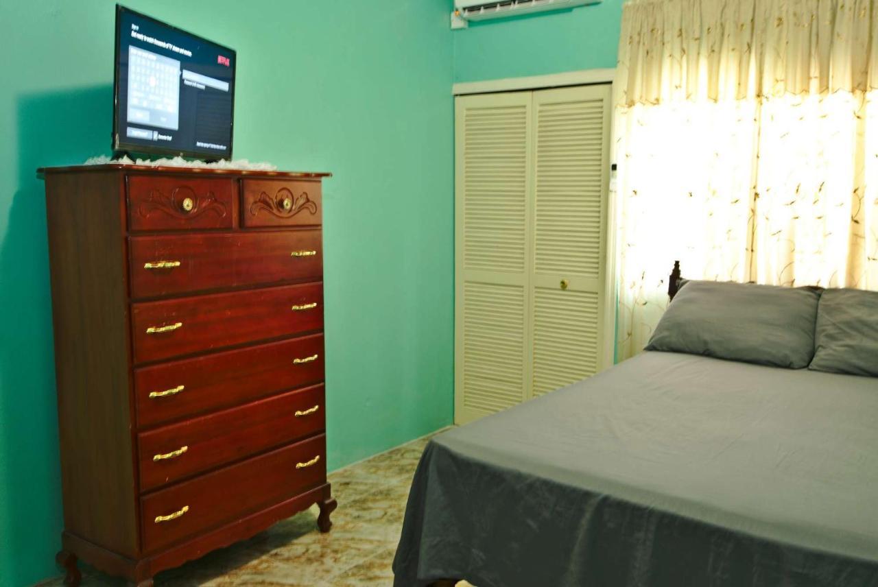 Dancehall Hostel Кінгстон Екстер'єр фото